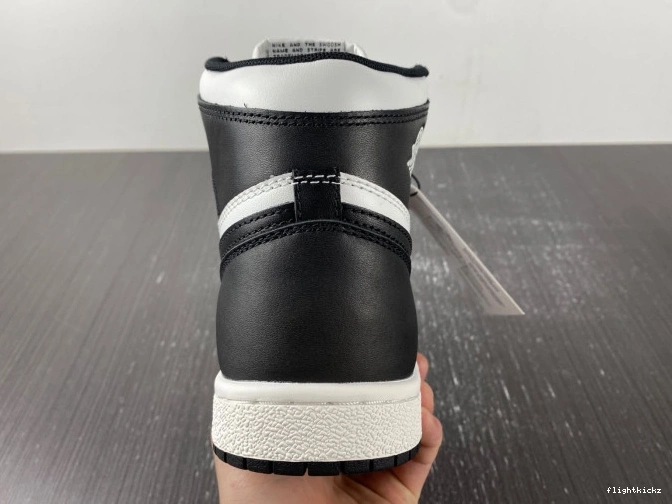 BQ4422-001 High Retro 85 (2023) Black White Jordan 1 0720